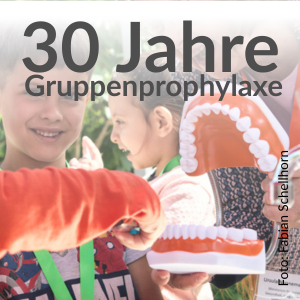 Foto von Gesundheitsministerin Nonnemacher beim Jubiläum